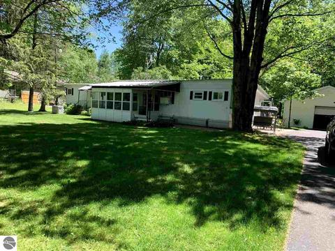 94 E Huron, Omer, MI 48749 photo 22