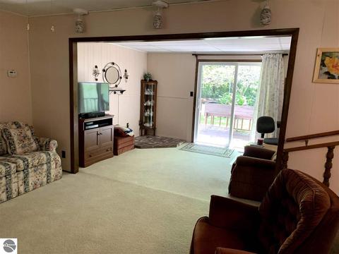 94 E Huron, Omer, MI 48749 photo 11