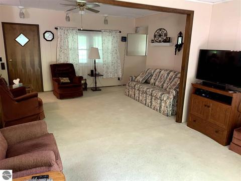 94 E Huron, Omer, MI 48749 photo 10