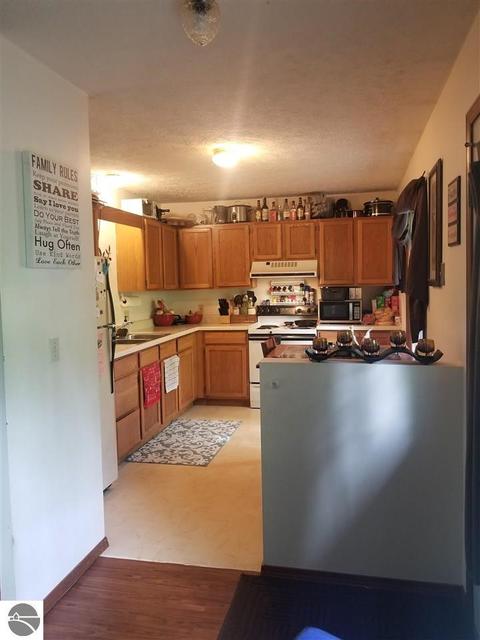 4381 4379 Eagle Crest Dr, Williamsburg, MI 49690 photo 5