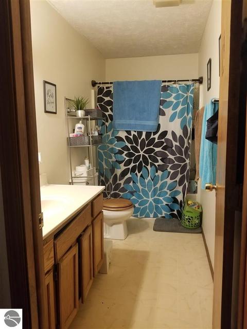 4381 4379 Eagle Crest Dr, Williamsburg, MI 49690 photo 14