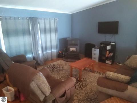 10486 S Leaton Rd, Shepherd, MI 48883 photo 5