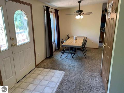 11559 E Fleck Rd, Riverdale, MI 48877 photo 2