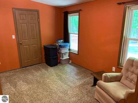 11559 E Fleck Rd, Riverdale, MI 48877 photo 9