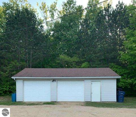 11559 E Fleck Rd, Riverdale, MI 48877 photo 4