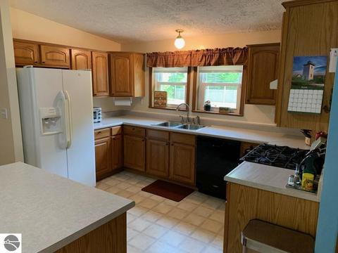 11559 E Fleck Rd, Riverdale, MI 48877 photo 16