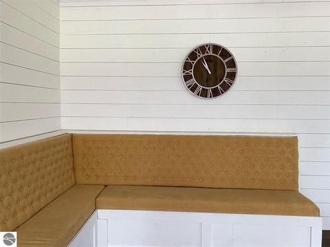 306 E Pickard Rd, Mount Pleasant, MI 48858 photo 4