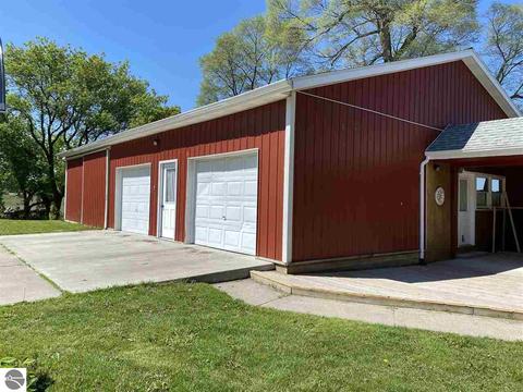 306 E Pickard Rd, Mount Pleasant, MI 48858 photo 24