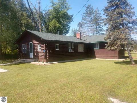 426 Allen Ct, Au Gres, MI 48703 photo 1