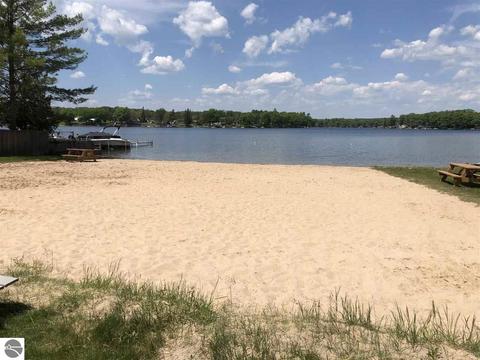 2367 Wildwood Rd, Lupton, MI 48635 photo 19