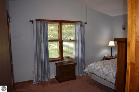 166 Henderson Lake Dr, Lupton, MI 48635 photo 8