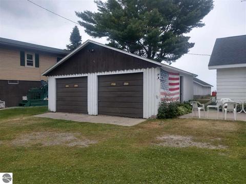 2421 Green Dr, Au Gres, MI 48703 photo 2