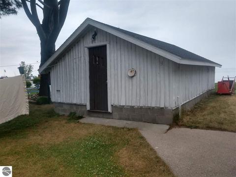 2421 Green Dr, Au Gres, MI 48703 photo 4
