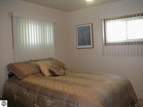 3258 Beaver Ct, Gladwin, MI 48624 photo 13