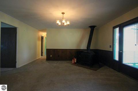 8502 E River Rd, Mount Pleasant, MI 48858 photo 11