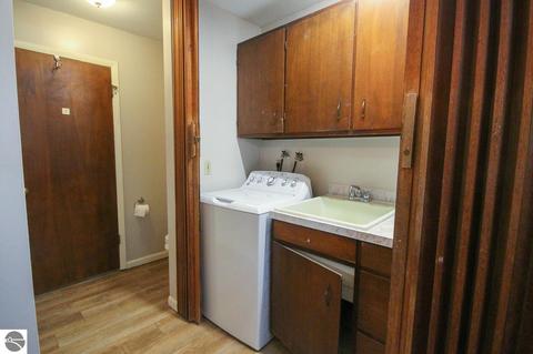 8502 E River Rd, Mount Pleasant, MI 48858 photo 28