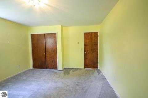 8502 E River Rd, Mount Pleasant, MI 48858 photo 21