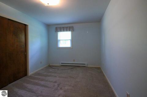 8502 E River Rd, Mount Pleasant, MI 48858 photo 24