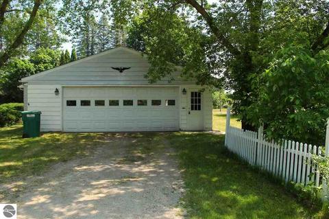 8502 E River Rd, Mount Pleasant, MI 48858 photo 3