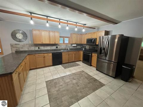 4834 E Michigan Ave, Au Gres, MI 48703 photo 10