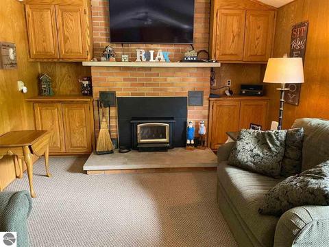3887 W Thendara Dr, Gladwin, MI 48624 photo 9