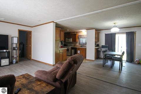 2170 Third St, Mount Pleasant, MI 48858 photo 5
