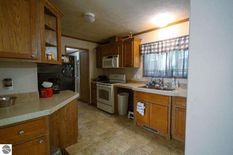 2170 Third St, Mount Pleasant, MI 48858 photo 14
