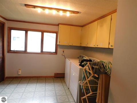 1035 S Ninth Ave, Au Gres, MI 48703 photo 8