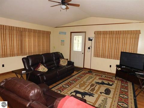 1035 S Ninth Ave, Au Gres, MI 48703 photo 5