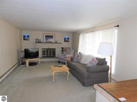 1035 S Ninth Ave, Au Gres, MI 48703 photo 2