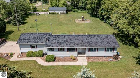 4981 E Pleasant Valley Rd, Shepherd, MI 48883 photo 5