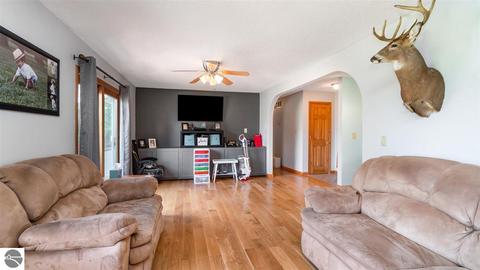4981 E Pleasant Valley Rd, Shepherd, MI 48883 photo 19