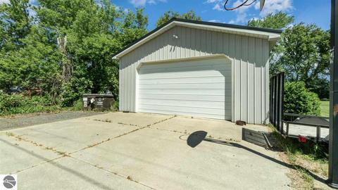 4981 E Pleasant Valley Rd, Shepherd, MI 48883 photo 7