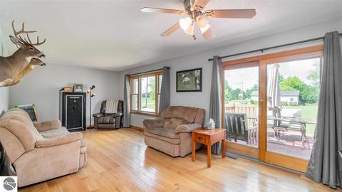 4981 E Pleasant Valley Rd, Shepherd, MI 48883 photo 18