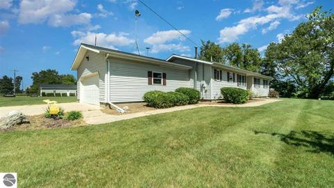 4981 E Pleasant Valley Rd, Shepherd, MI 48883 photo 8