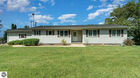 4981 E Pleasant Valley Rd, Shepherd, MI 48883 photo 6