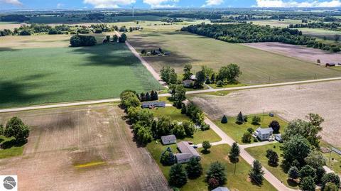 4981 E Pleasant Valley Rd, Shepherd, MI 48883 photo 35