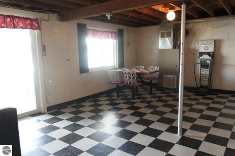 1640 Colonel Point Dr, Crystal, MI 48818 photo 25
