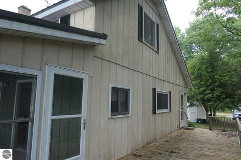 1640 Colonel Point Dr, Crystal, MI 48818 photo 3