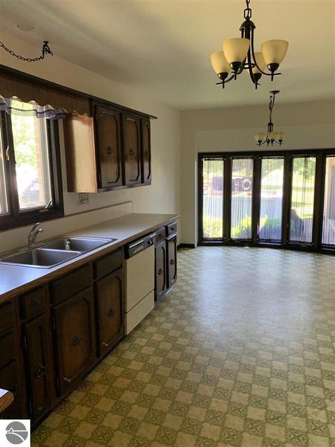 3956 E Baseline Rd, Mount Pleasant, MI 48858 photo 10