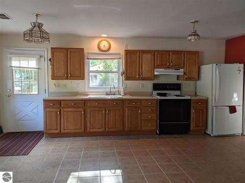 5477 E Michigan Ave, Au Gres, MI 48703 photo 2