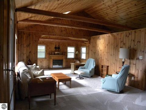 6261 Marshall Dr, Gladwin, MI 48624 photo 11