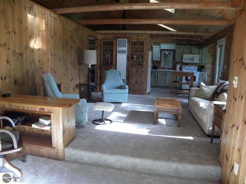 6261 Marshall Dr, Gladwin, MI 48624 photo 9