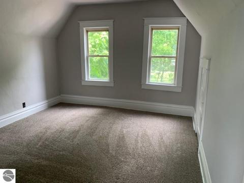 215 N Main St, Ithaca, MI 48847 photo 11
