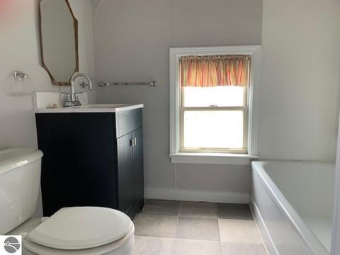215 N Main St, Ithaca, MI 48847 photo 20