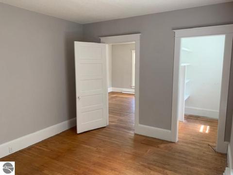 215 N Main St, Ithaca, MI 48847 photo 14