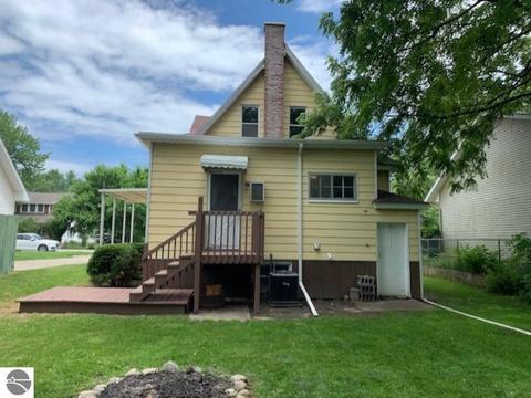 215 N Main St, Ithaca, MI 48847 photo 2