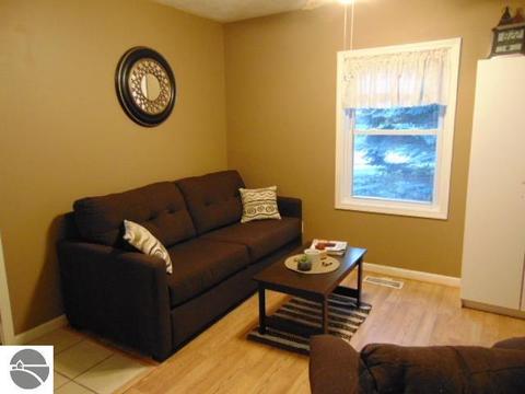 416 N Ithaca St, Ithaca, MI 48847 photo 8