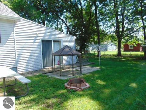 416 N Ithaca St, Ithaca, MI 48847 photo 3