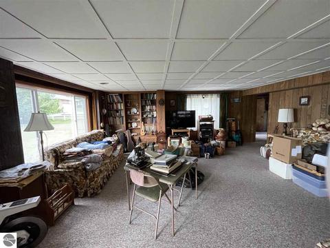 939 Hillcrest Dr, Boon, MI 49618 photo 11
